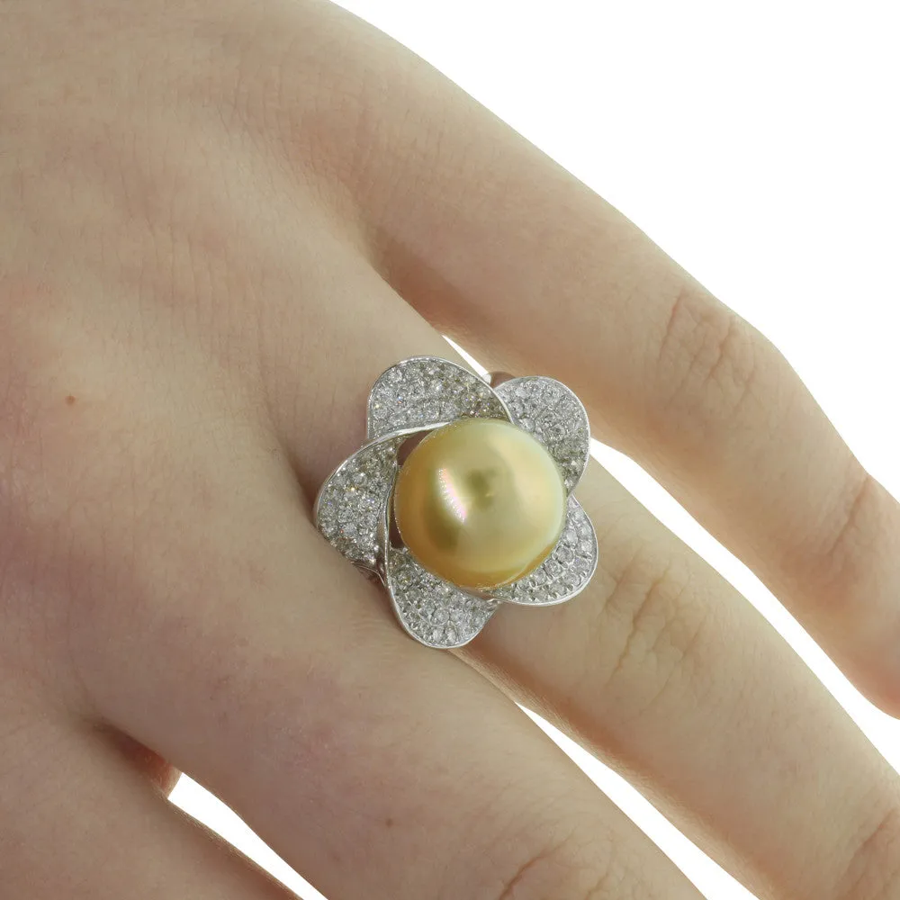 18ct White Gold Yellow Pearl & Diamond Ring