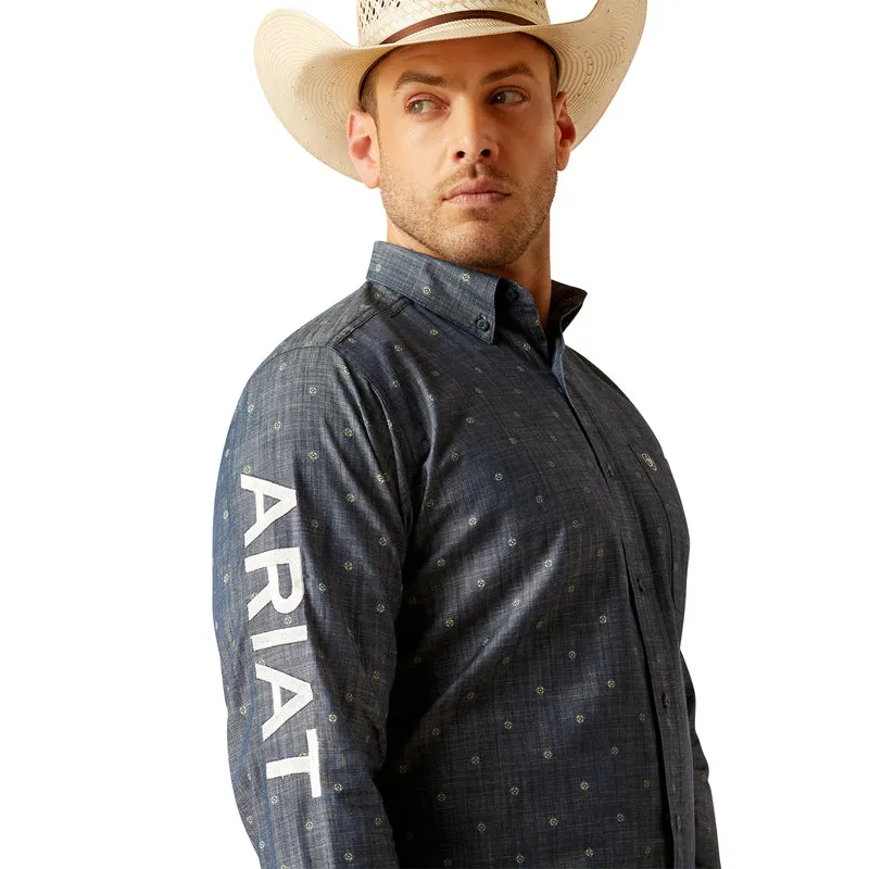 Ariat Men’s Team Everett Classic Fit Long Sleeve Shirt, Blue Chambray