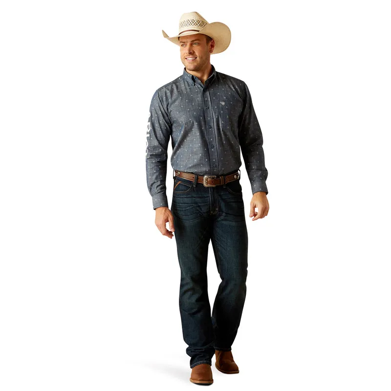 Ariat Men’s Team Everett Classic Fit Long Sleeve Shirt, Blue Chambray