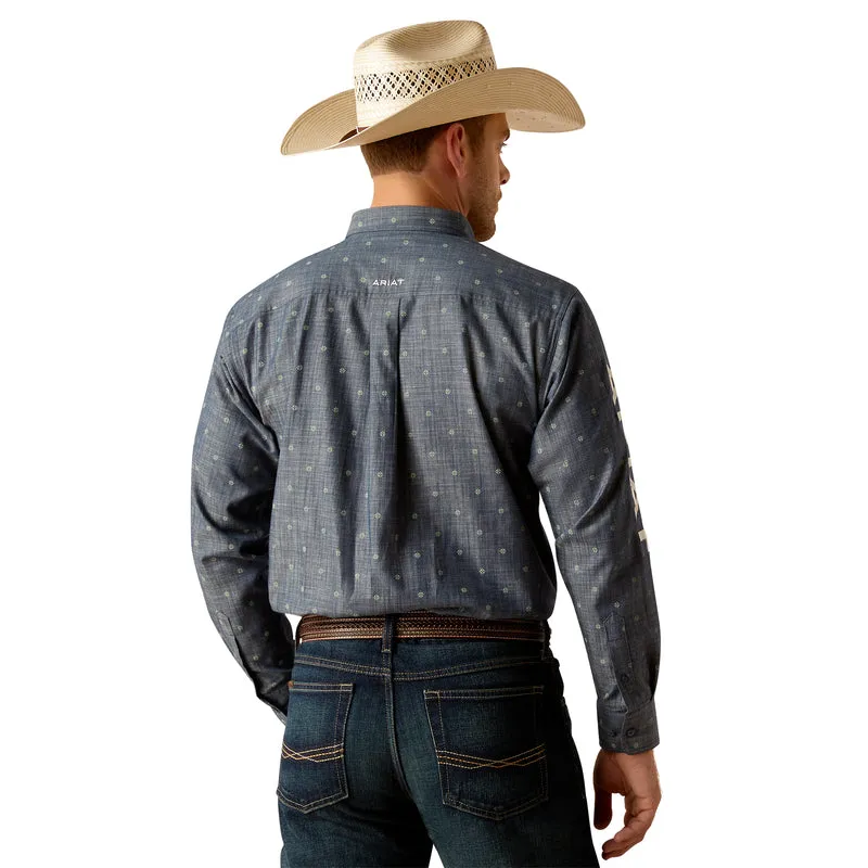 Ariat Men’s Team Everett Classic Fit Long Sleeve Shirt, Blue Chambray