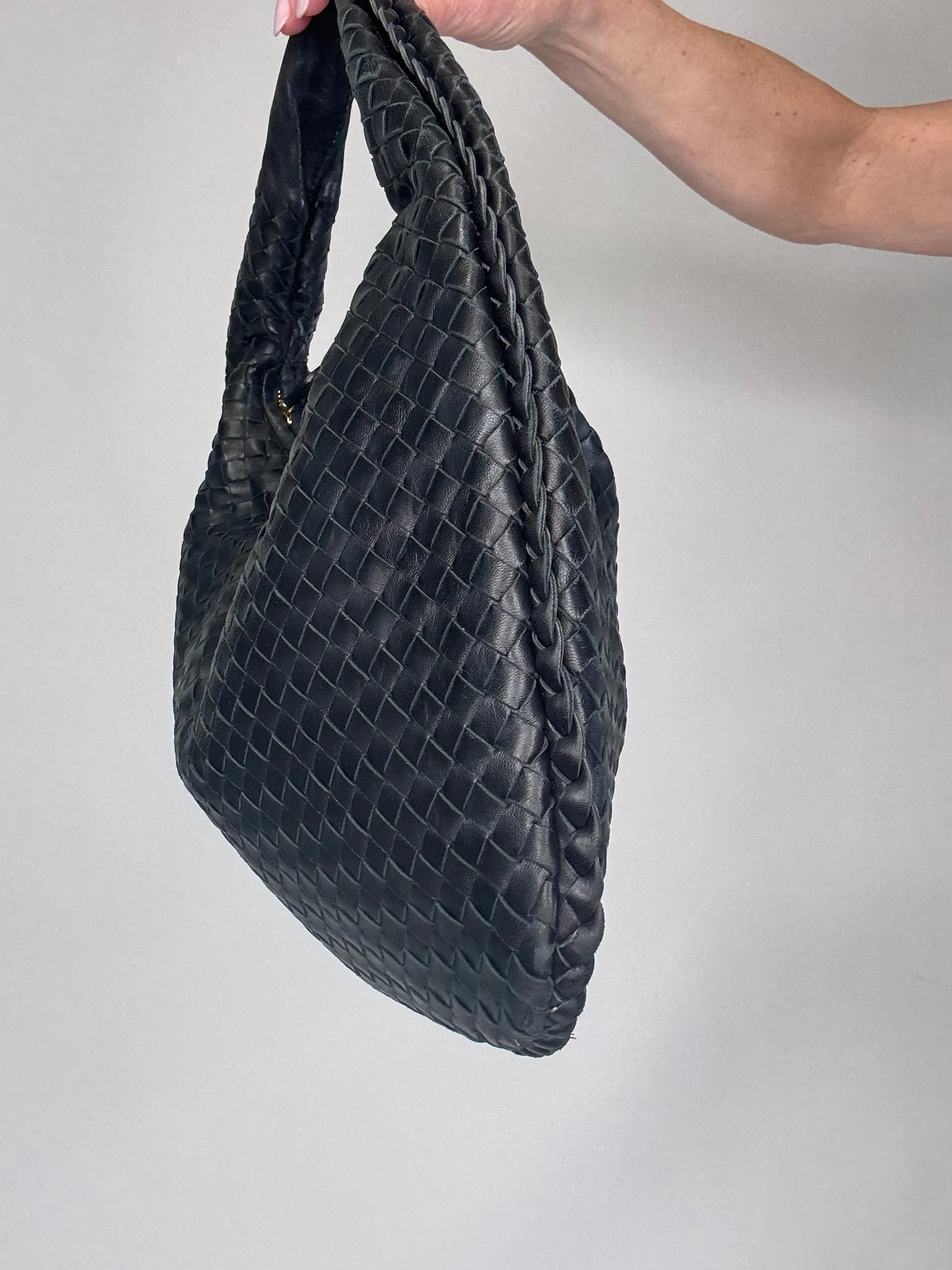 Bottega Veneta Intrecciato Vintage Hobo Bag