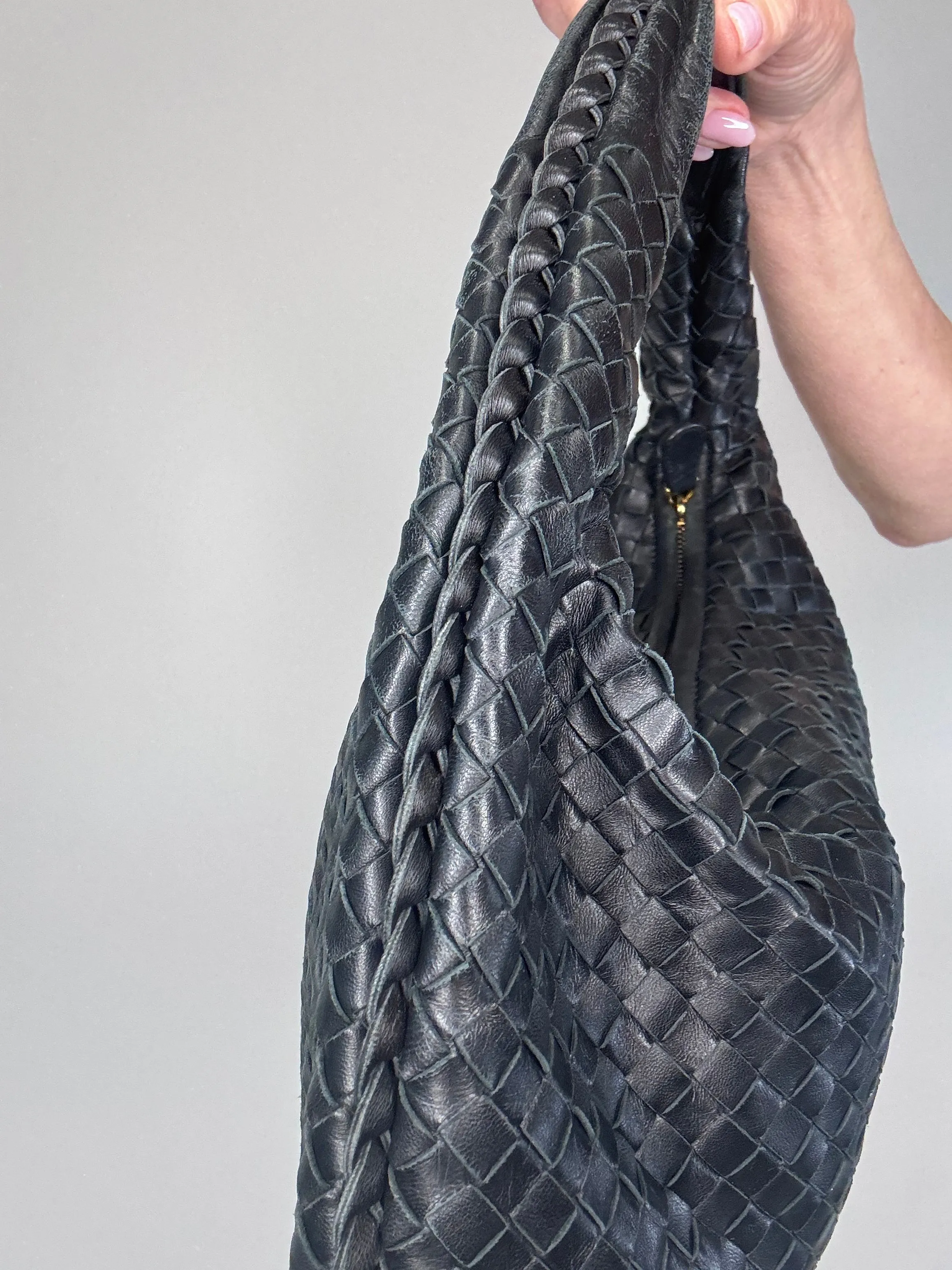 Bottega Veneta Intrecciato Vintage Hobo Bag