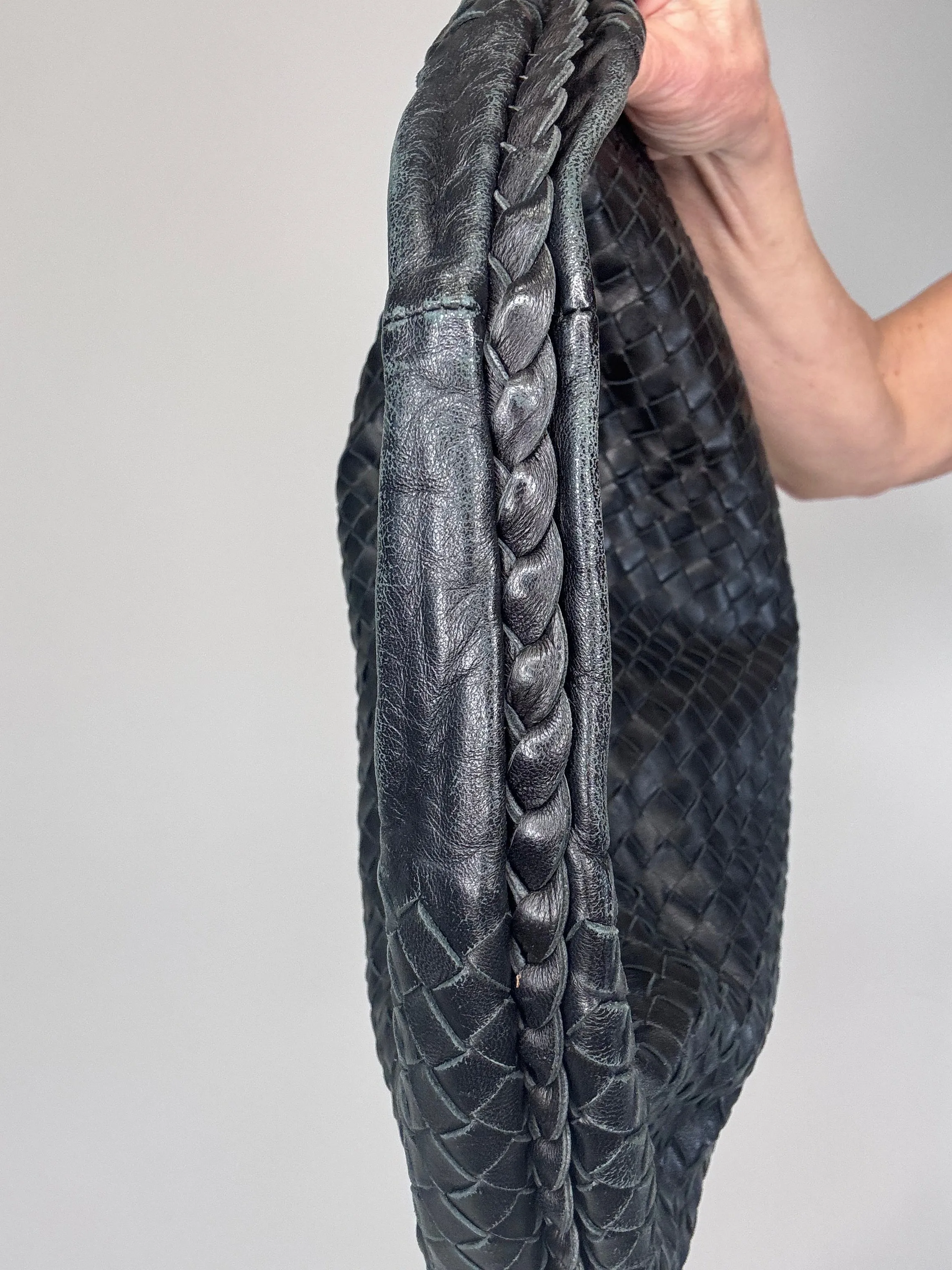 Bottega Veneta Intrecciato Vintage Hobo Bag