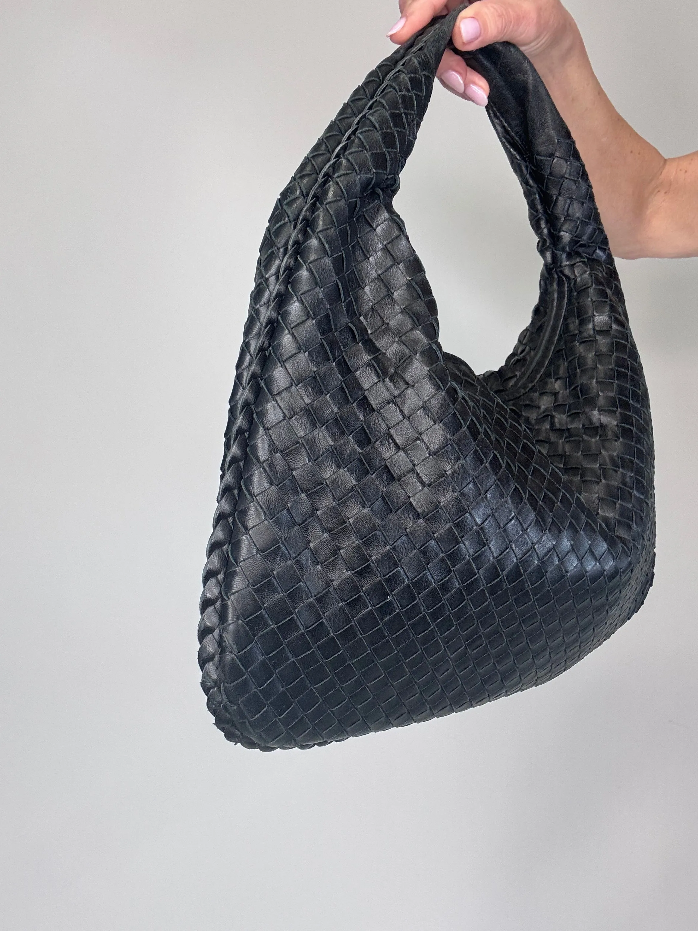 Bottega Veneta Intrecciato Vintage Hobo Bag