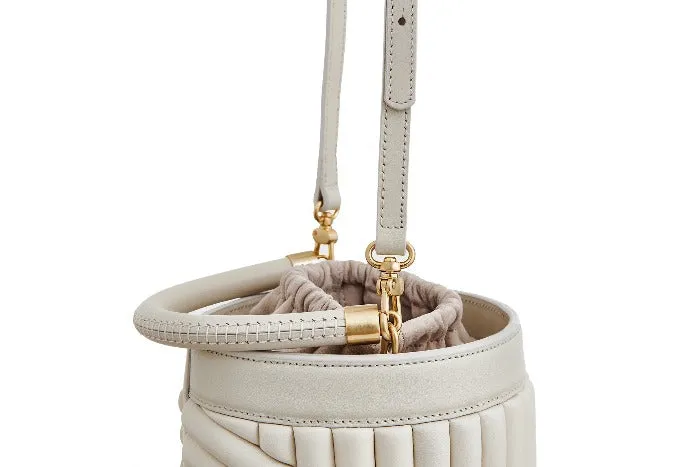 BUCKET BAG - Milky