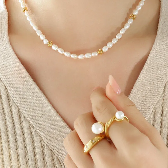 Chic Freshwater Pearl Necklace