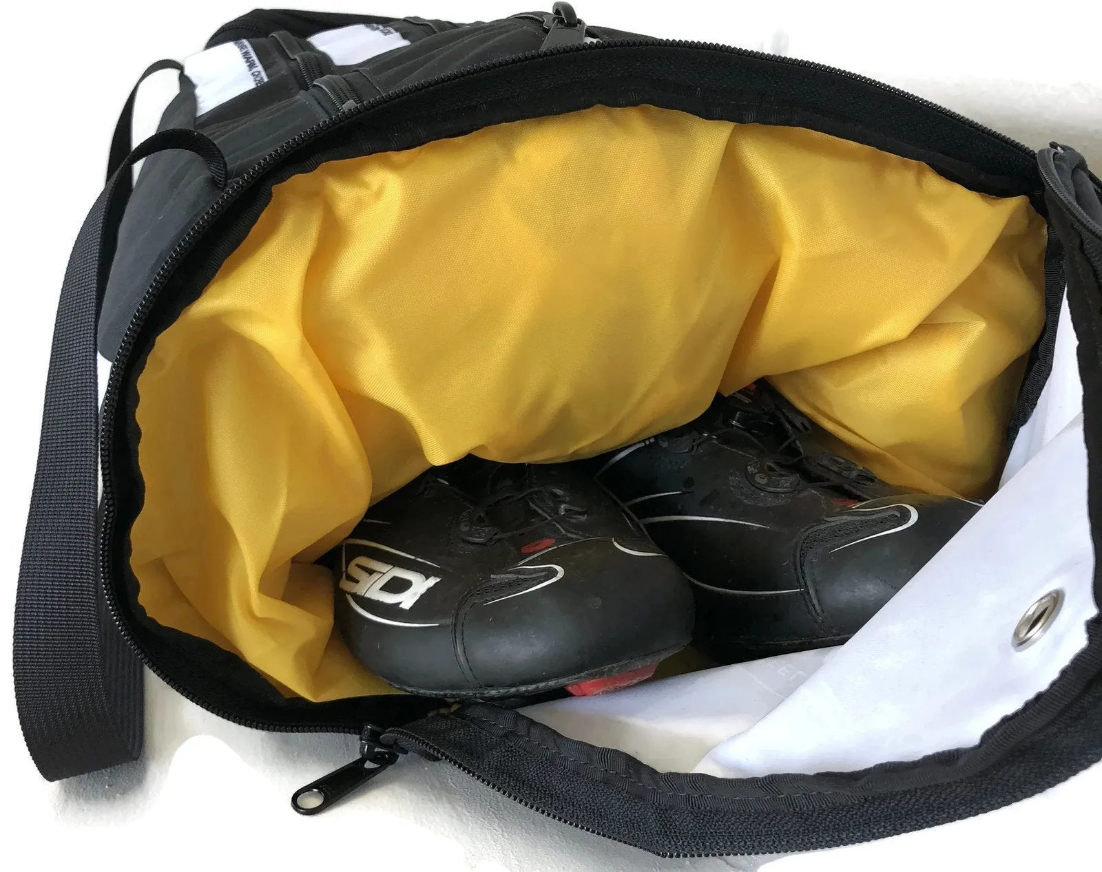Christian Cycling 06-2019 RACEDAY BAG