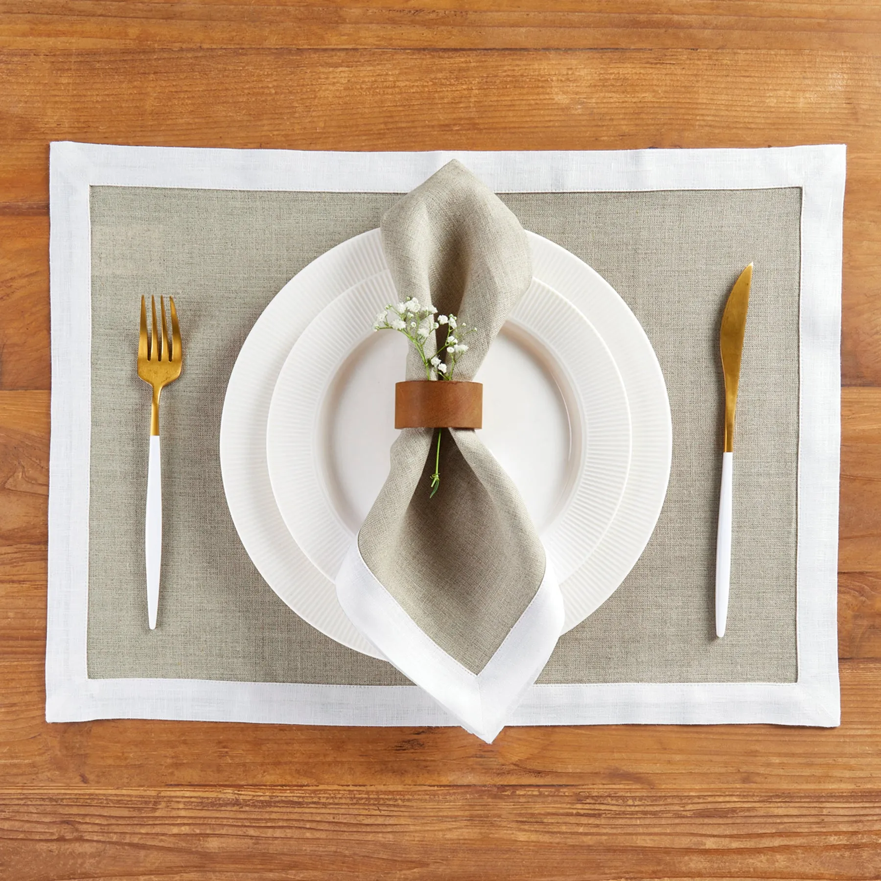 Classic Napkins, Set of 4