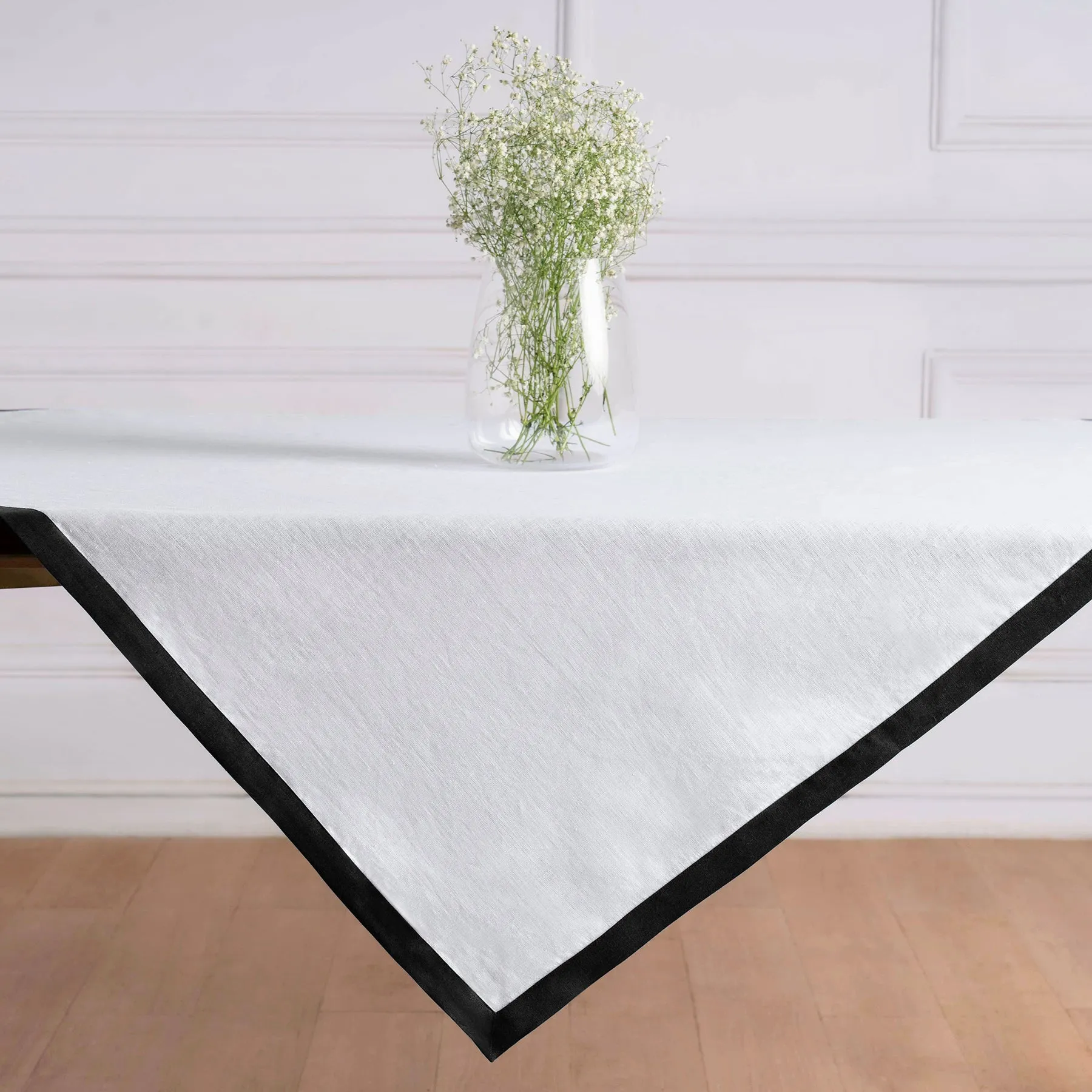 Classic Table Throw