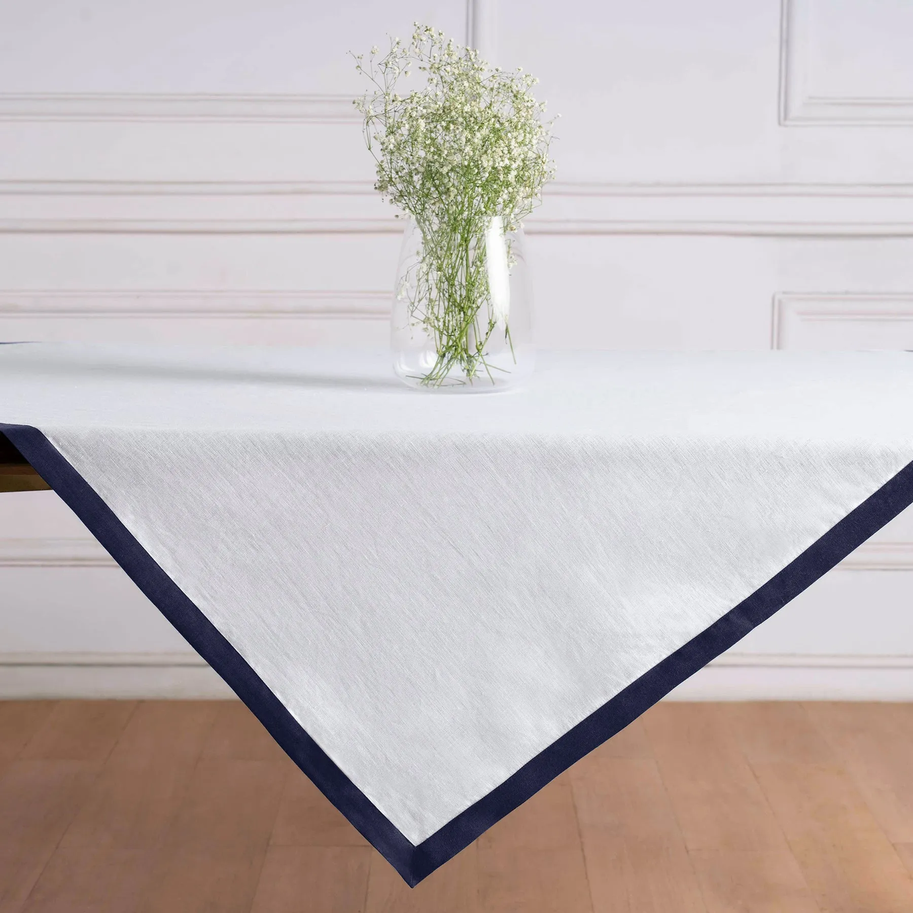 Classic Table Throw