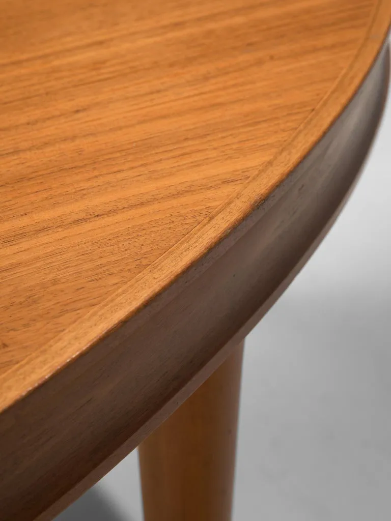 Danish Round Shaped Coffee Table in Teak