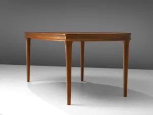 Danish Round Shaped Coffee Table in Teak