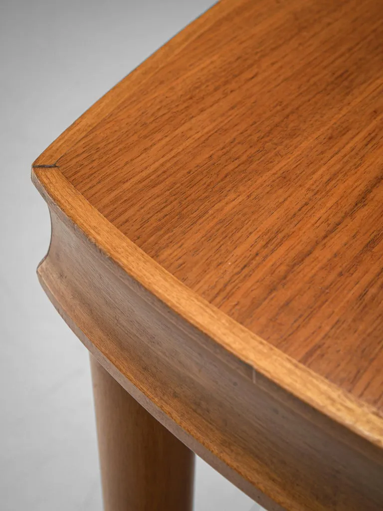 Danish Round Shaped Coffee Table in Teak