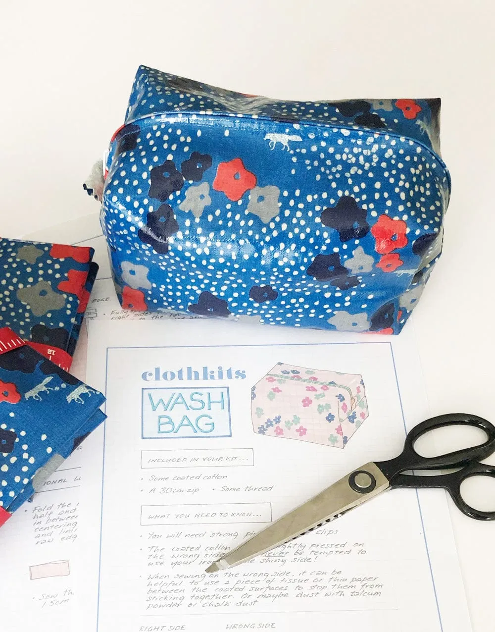 Echino Wash Bag Sewing Kit