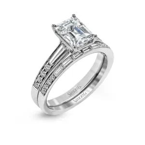 Emerald-cut Engagement Ring & Matching Wedding Band in 18k Gold with Diamonds
