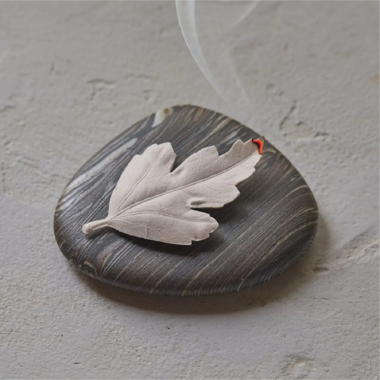 HAKO Paper Leaf Incense - Citrus