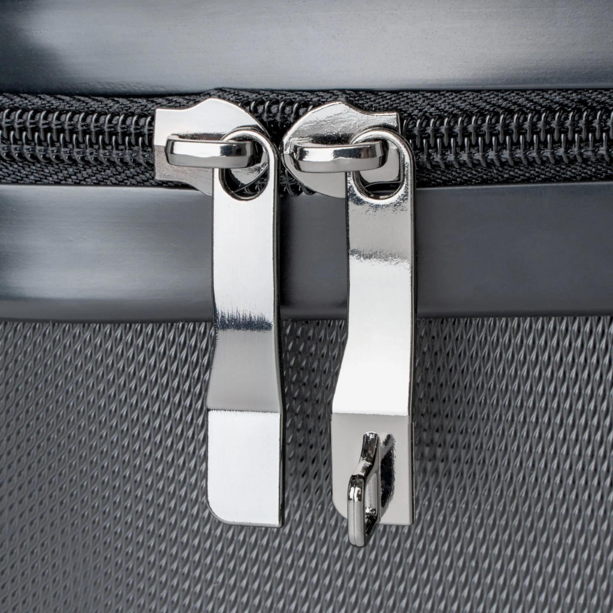 Herculus Herotia Suitcase