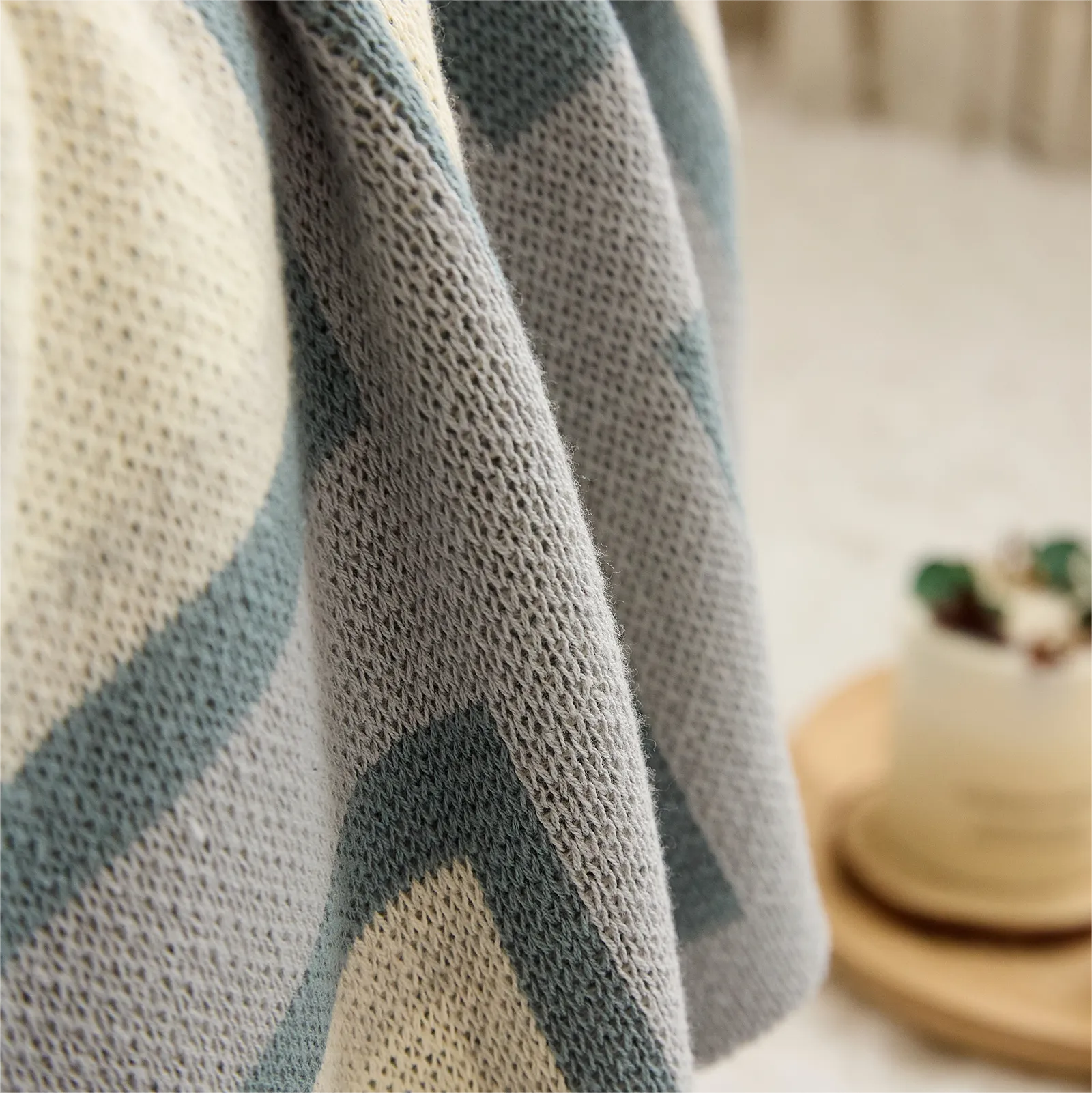 Knitted Quadrate Throw Blanket