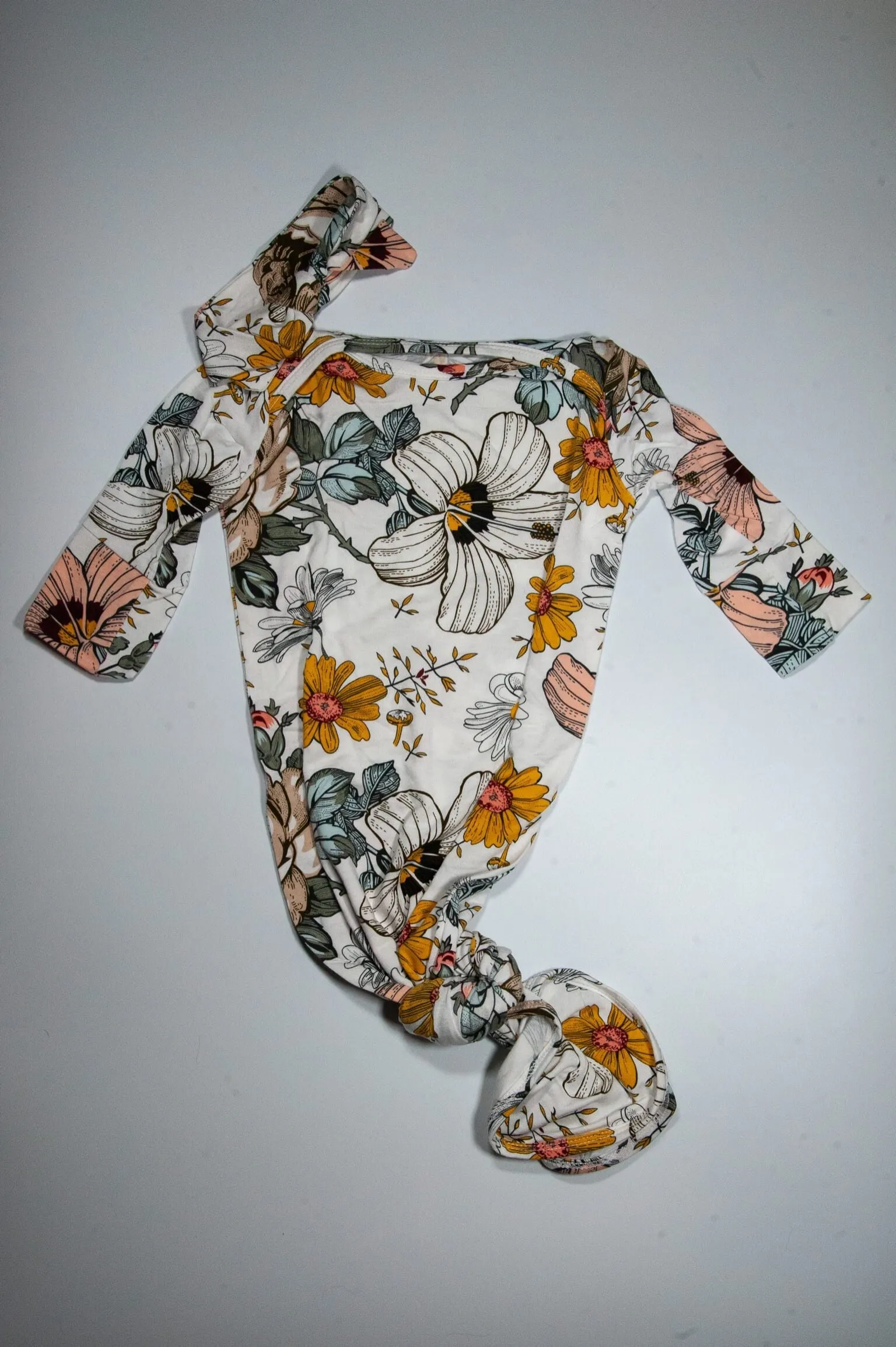 Knotted Gown Gift Bundle w/ Headband & Blanket - (0-3mo)