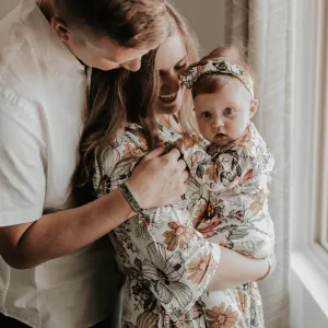 Knotted Gown Gift Bundle w/ Headband & Blanket - (0-3mo)