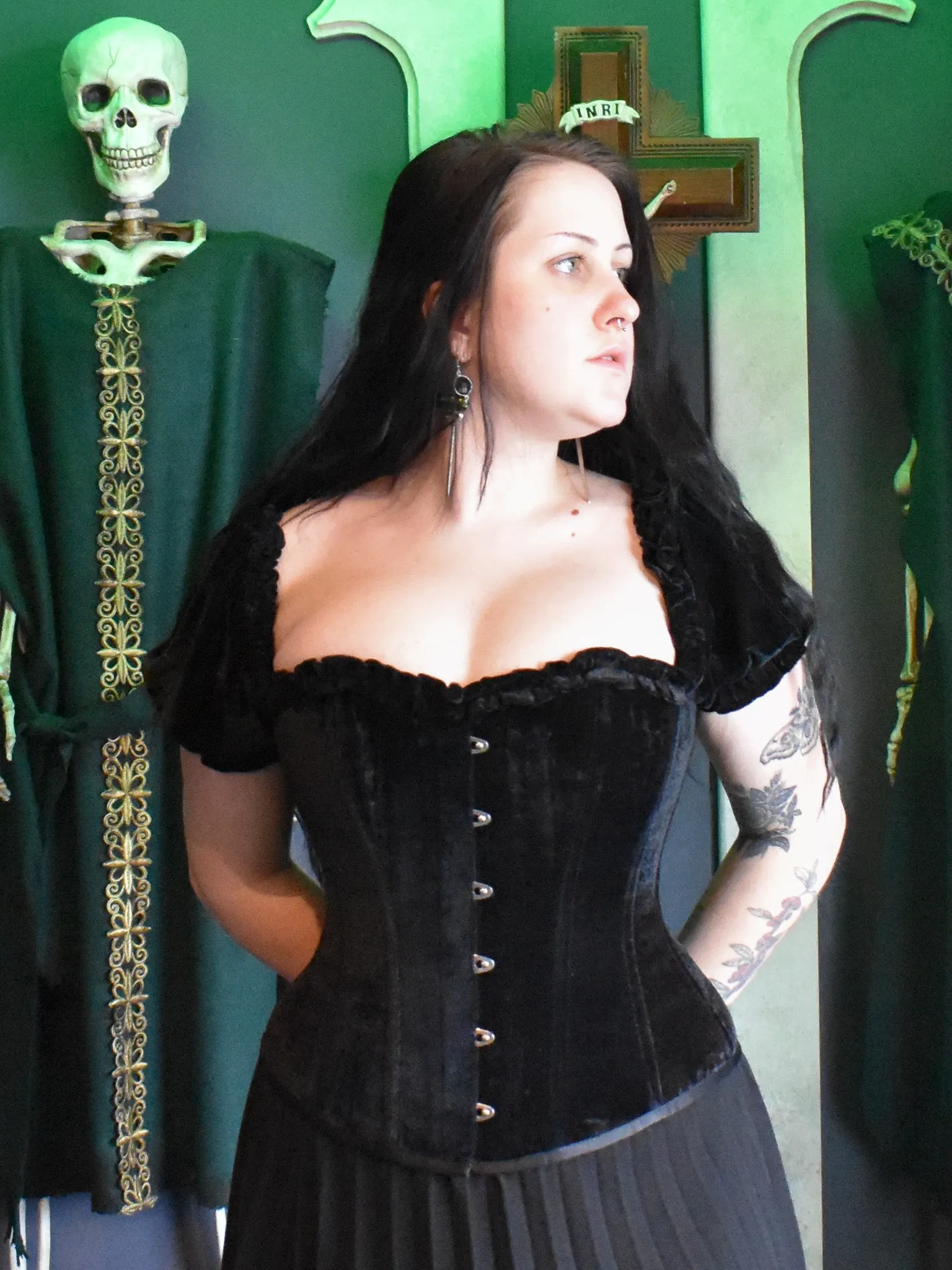 Marianne Velvet Puff Sleeve Corset