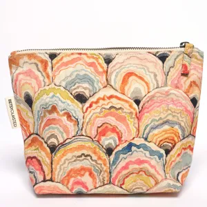 Pouch- Woodland Oyster in Forest