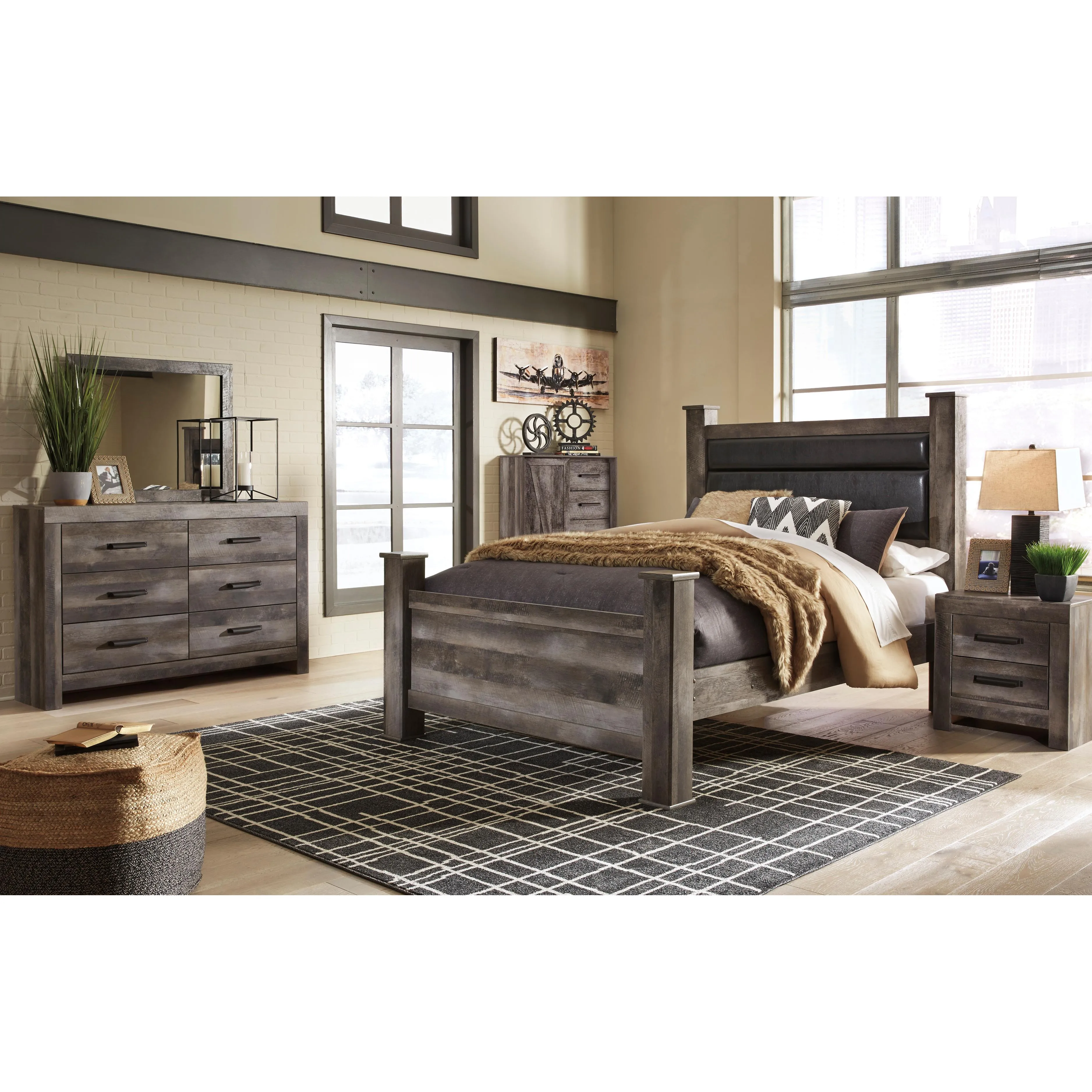 Signature Design by Ashley Wynnlow Queen Upholstered Poster Bed B440-67N/B440-64/B440-62/B440-98