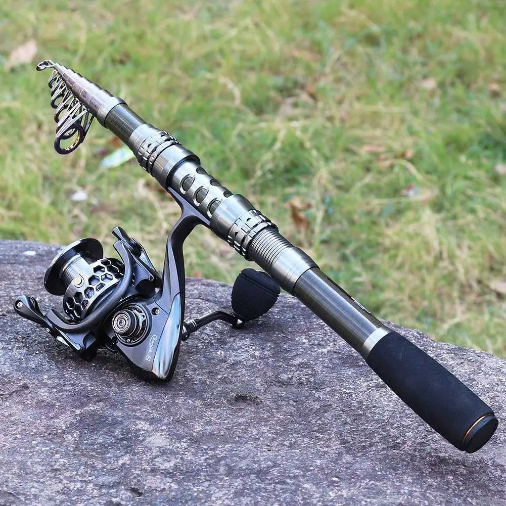 Sougayilang Fishing Rod Combos with Telescopic Fishing Pole Spinning Reels Fishing Carrier Bag for Travel Saltwater Freshwater Fishing