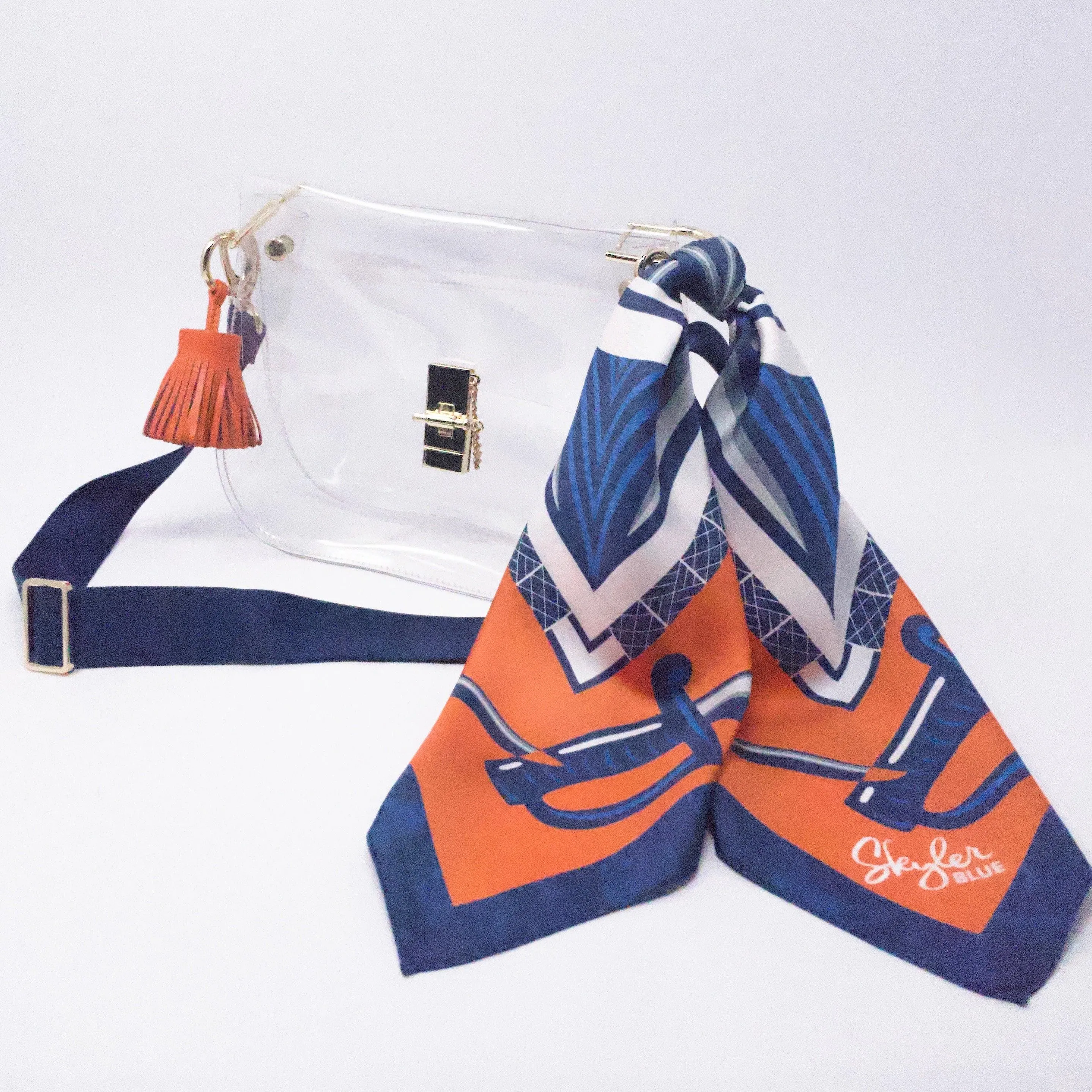 The Charlottesville Clear Medium Saddle Bag