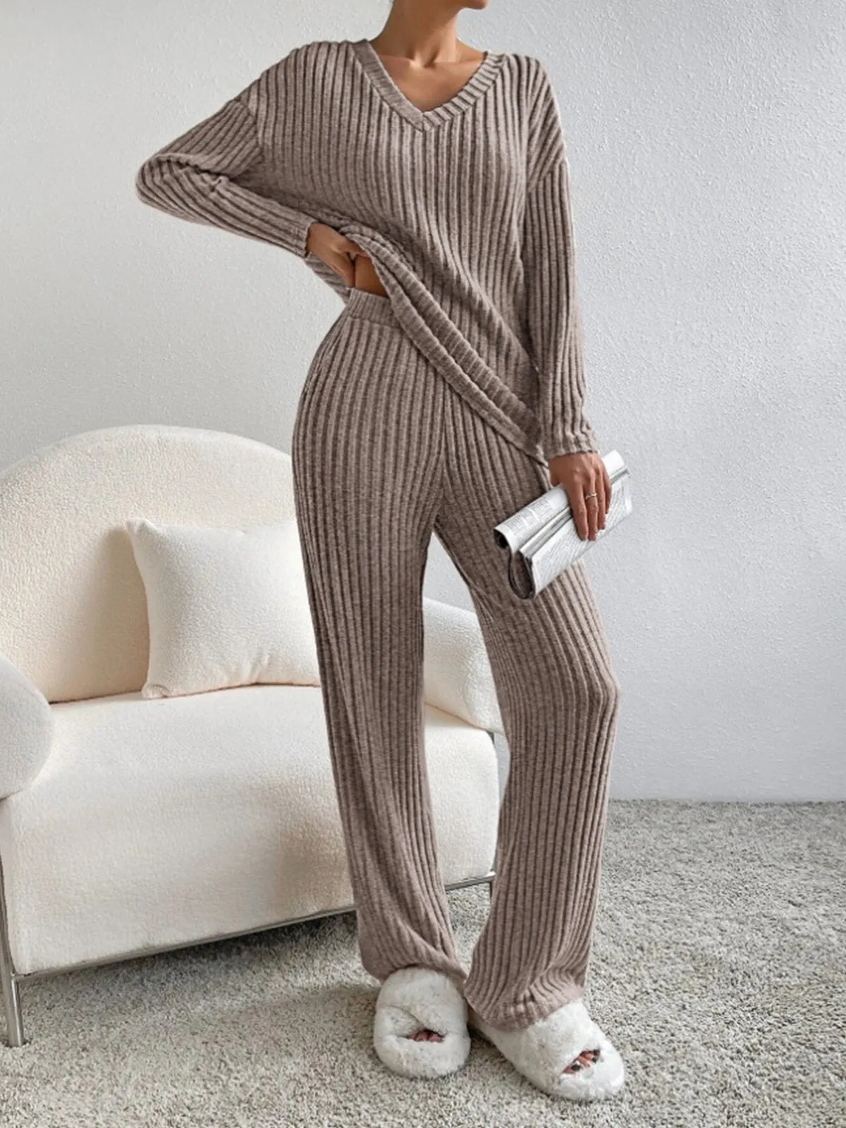 V-Neck Ribbed Design Comfy 2-Pieces Lounge Set