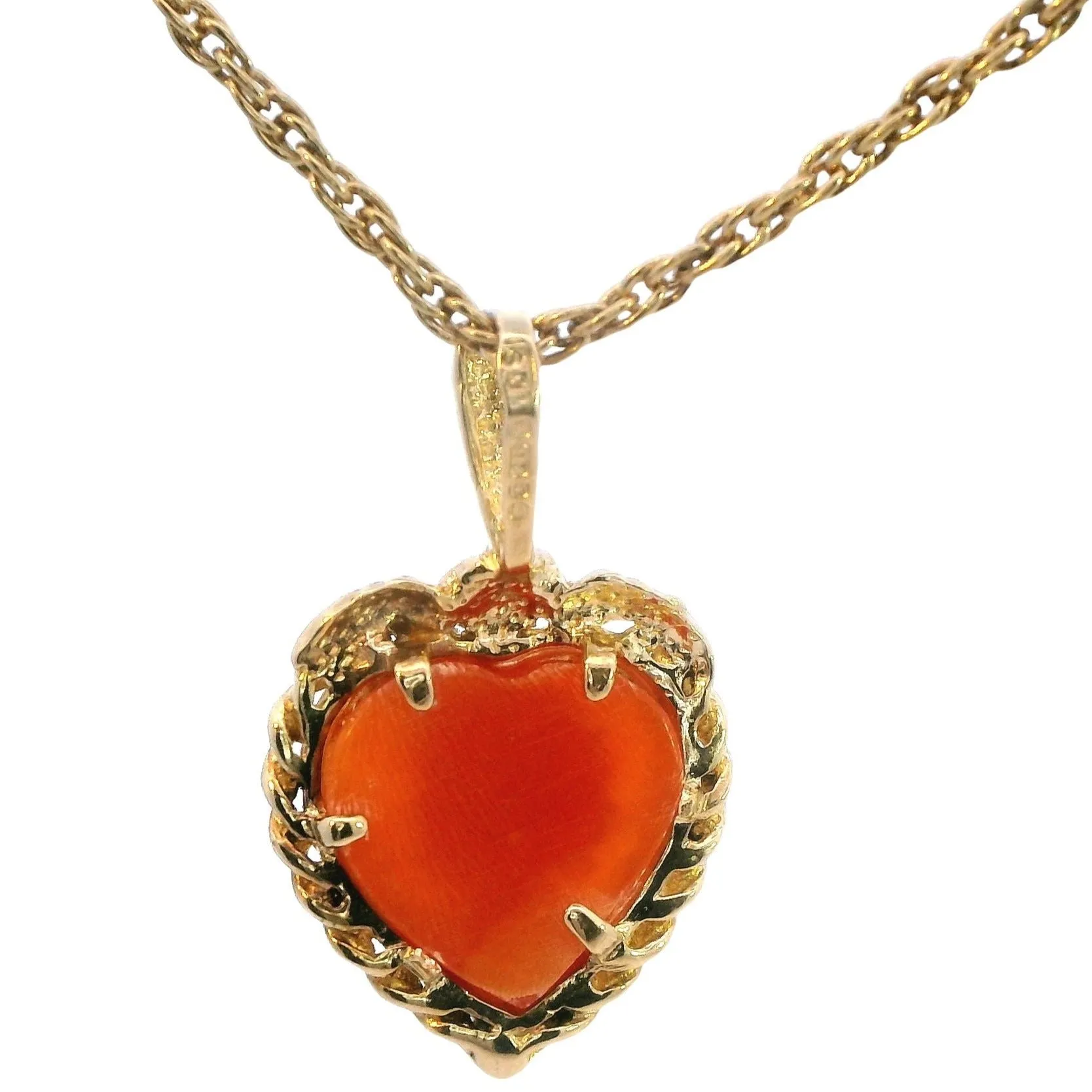 Vintage 9ct Yellow Gold Heart-Shaped Cameo Pendant - Elegant Lady Motif