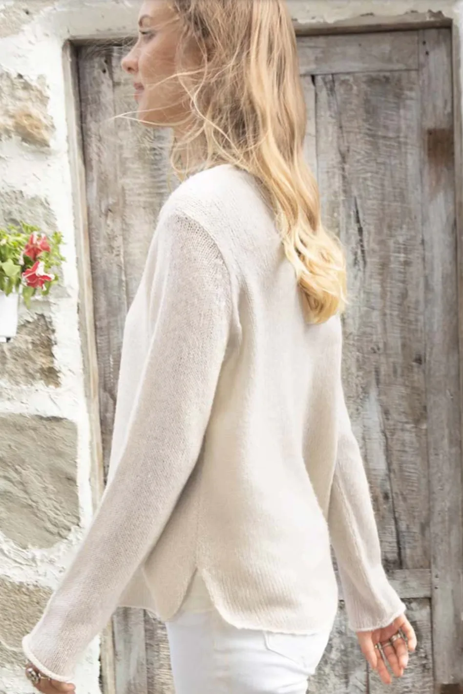 WS XOXO Lightweight Sweater