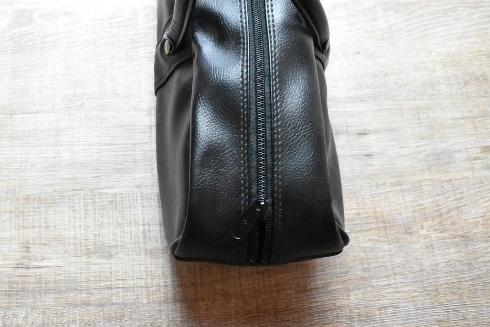 YuiSenri Synthetic Leather Knife Culinary Bag (Small/Black)